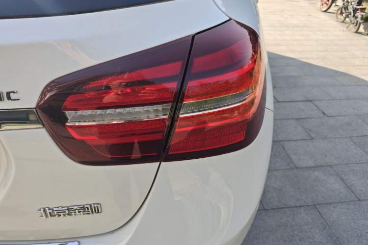 Used Mercedes-Benz GLA 2017 GLA 220 4MATIC Fashion Model