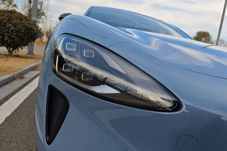 Used  SU7 2024 Rear-Drive Standard Founder Edition
