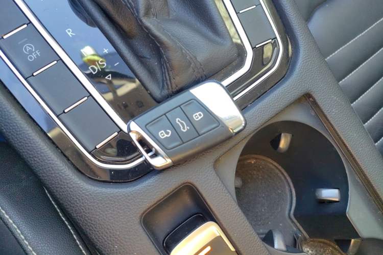 Used Volkswagen Magotan 2020 330TSI DSG Leading Model
