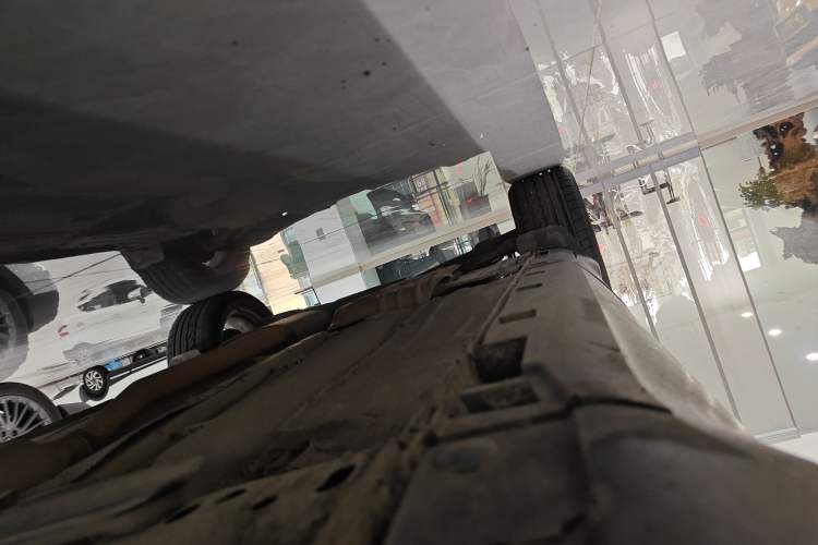 Used Ford Kuga 2018 EcoBoost 180 Two-Wheel-Drive Platinum Edition
