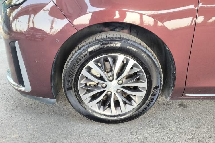 Used Buick GL8 2023 ES Lu Zun Deluxe Model
