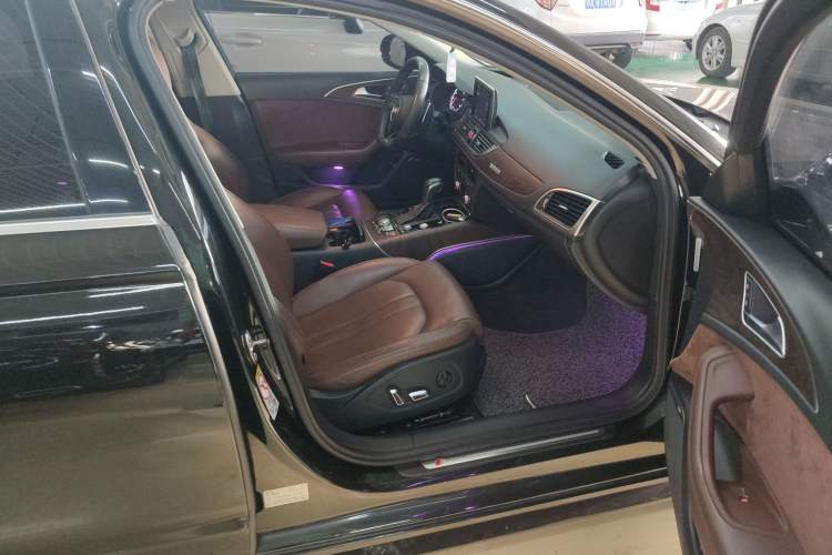 Used Audi A6L 2018 30th Anniversary Edition 45 TFSI quattro Luxury Model
