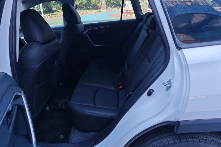 Used Toyota RAV4 2023 2.0L CVT Two-Wheel Drive Urban Edition