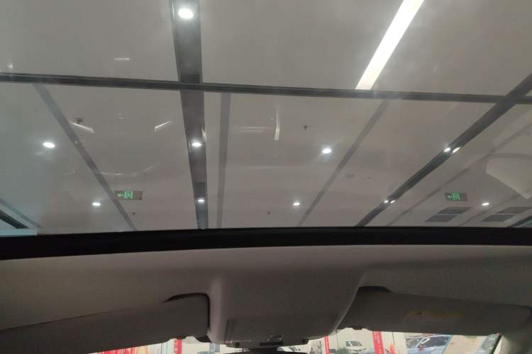 Used Land Rover Discovery Sport 2018 240 PS SE Version