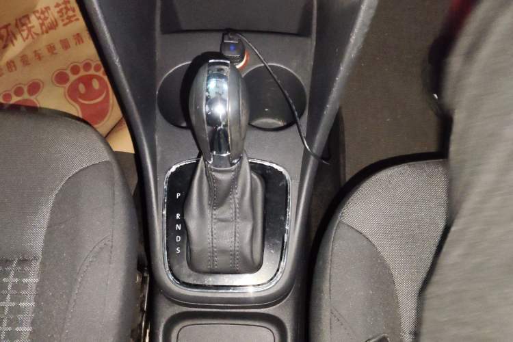 Used Volkswagen Polo 2016 1.6L Automatic Comfort Model
