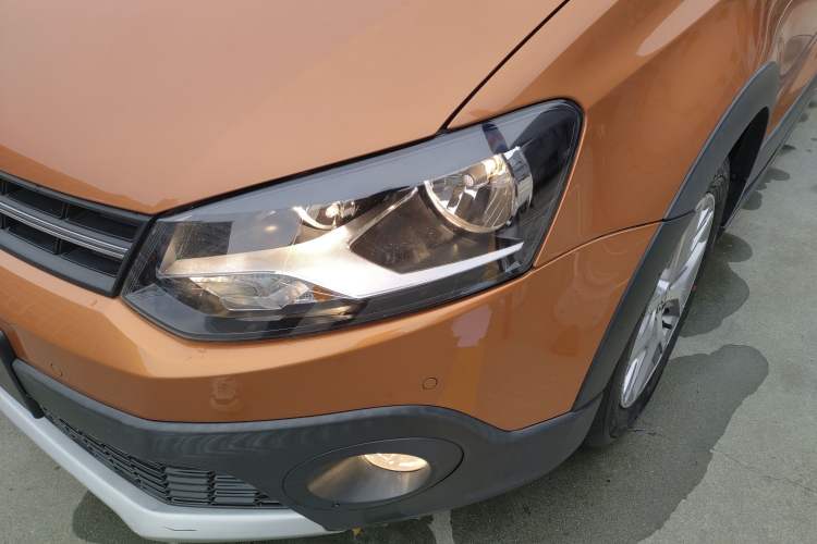 Used Volkswagen Polo 2016 1.6L Cross Polo Automatic