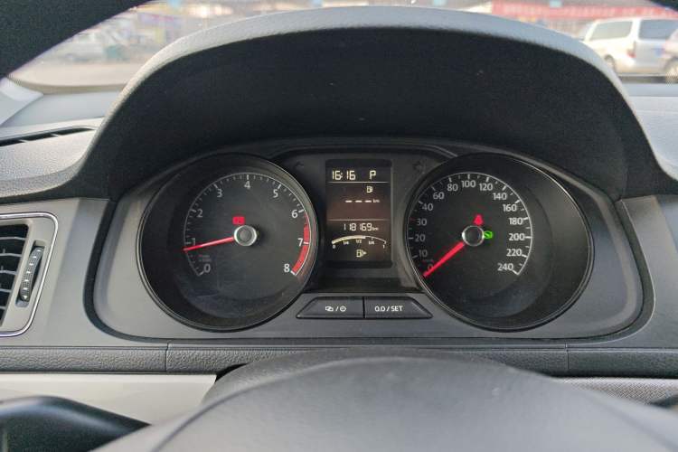 Used Volkswagen Lavida 2018 Classic 1.5L Automatic Fashion Edition China VI Standard
