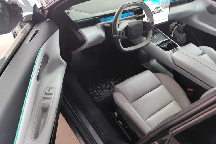 Used Lynk & Co Z10 2025 95 kWh 702 km All-Wheel Drive Intelligent Driving Ultra
