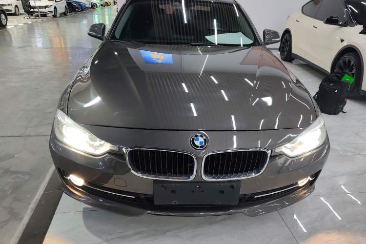 Used BMW 3 Series 2015 316Li Fashion Model
