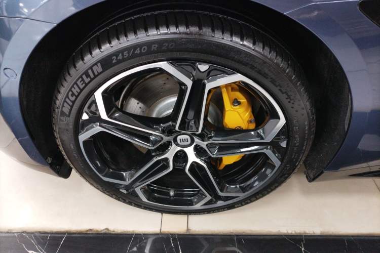 Used  SU7 2024 Rear-Drive Long-Range Intelligent Driving Version
