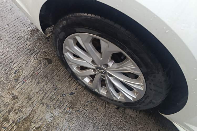 Used Audi A4L 2019 40 TFSI Ambition China VI