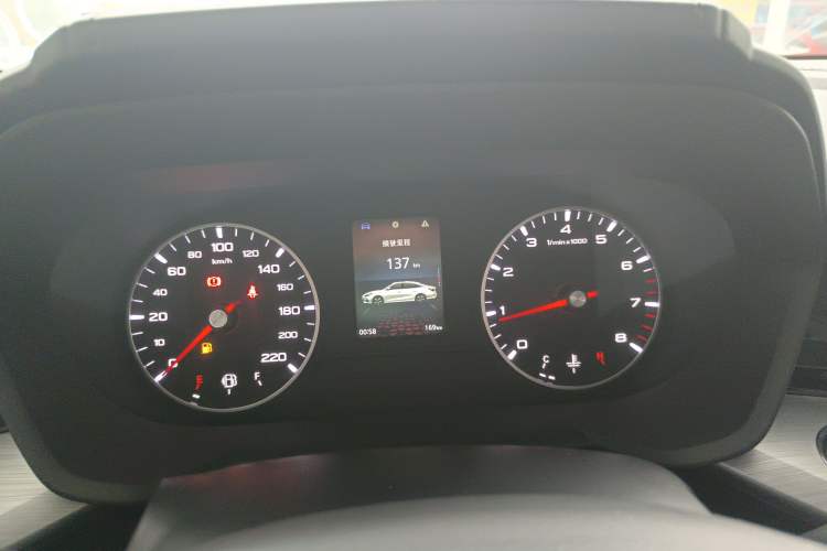 Used MG 5 2023 180 DVVT Manual Fashion Edition
