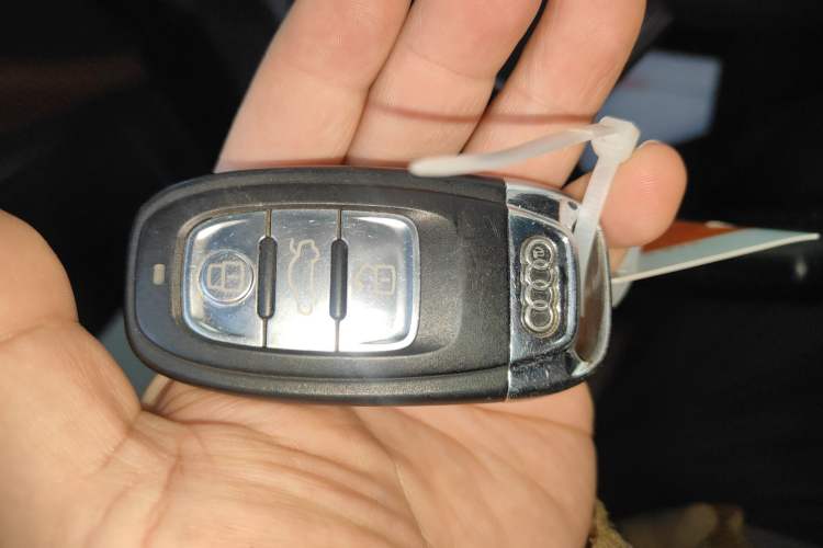 Used Audi A6L 2014 TFSI Comfort Model
