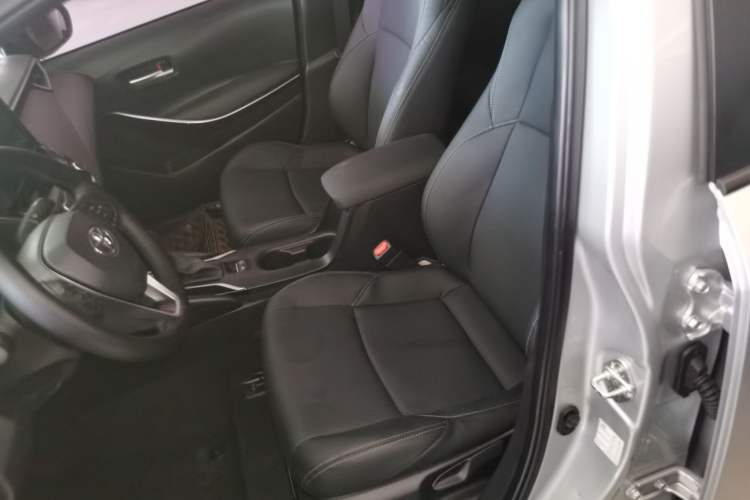 Used Toyota Levin 2022 Dual-Motor 1.8H E-CVT Leading Edition
