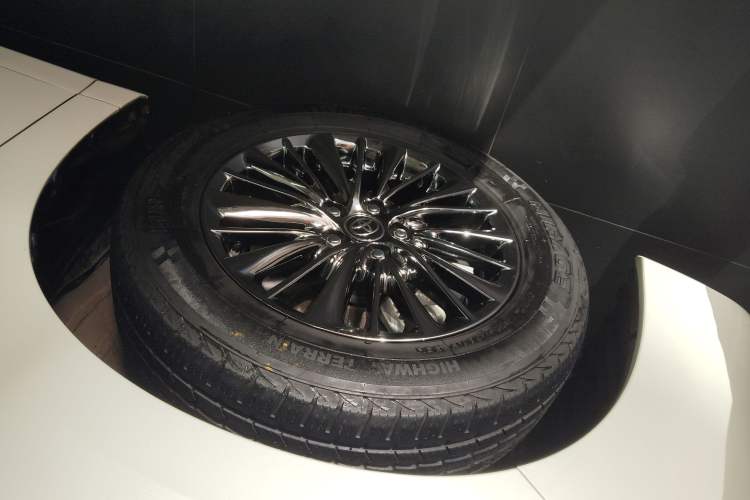 Used Toyota Alphard 2021 Dual-Engine 2.5L Luxury Edition
