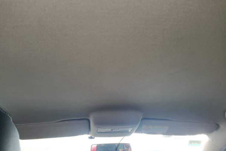 Used Volkswagen Polo 2014 1.4L Manual Fashion Edition
