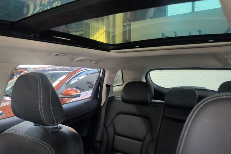 Used Geely Auto Emgrand X7 Sport 2016 1.8TD Automatic Smart Connectivity Version
