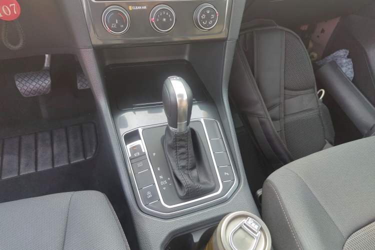 Used Volkswagen Golf Sportsvan 2016 230TSI Automatic Trend Edition
