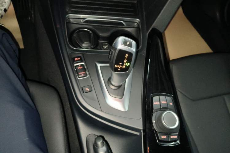 Used BMW 3 Series 2017 320Li Fashion Model