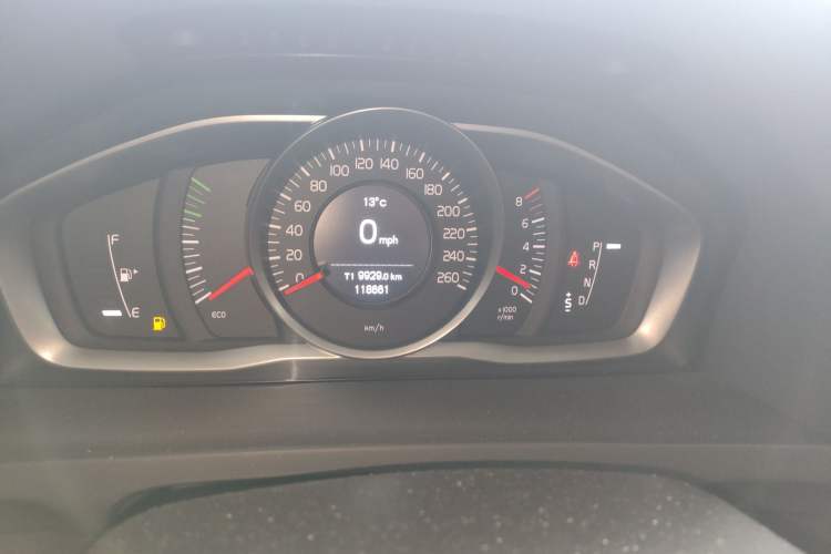 Used Volvo S60 2015 S60L 2.0T Zhiyuan Edition