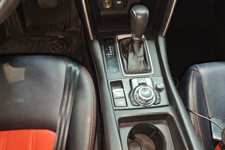 Used Mazda CX-4 2018 2.0L Automatic Two-Wheel Drive Blue Sky Dynamic Version China VI Standard
