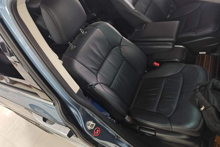 Used Honda Elysion 2016 2.4L Supreme Edition
