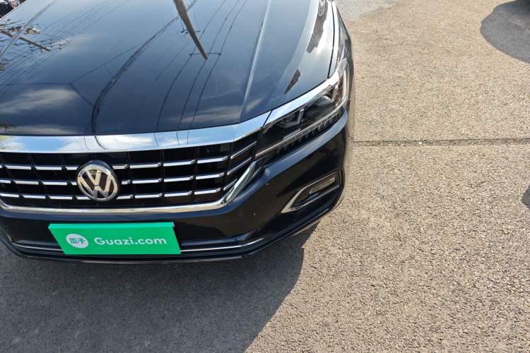 Used Volkswagen Passat 2019 330TSI Luxury Edition China VI Standard
