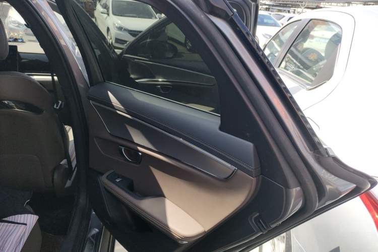 Used BYD Han 2020 EV Long-Range Luxury Model
