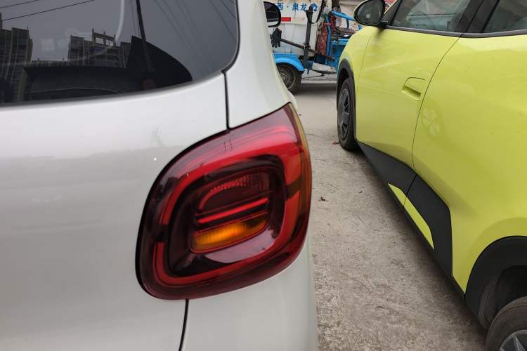 Used Wuling Hongguang MINIEV 2025 Four-Door Version Advanced Edition
