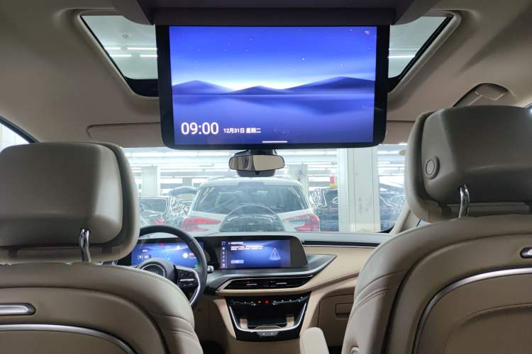 Used Buick GL8 New Energy 2025 Lu Shang Luxury Edition 7-Seater
