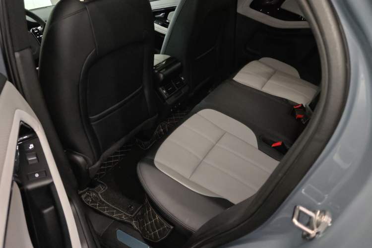 Used Land Rover Range Rover Evoque 2020 249 PS R-DYNAMIC S Black Edition Sport Version
