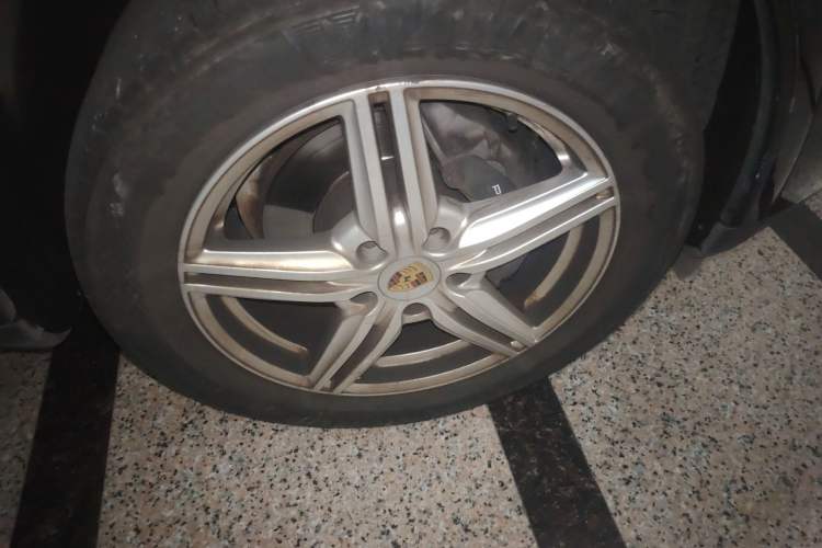 Used Porsche Cayenne 2016 Cayenne Platinum Edition 3.0T
