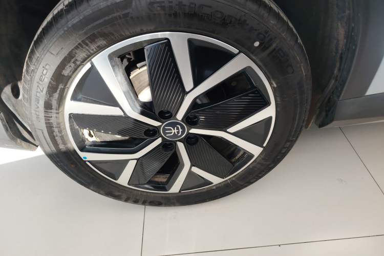 Used BYD Song L DM-i 2025 Intelligent Driving Version 160 km Beyond-Range Type