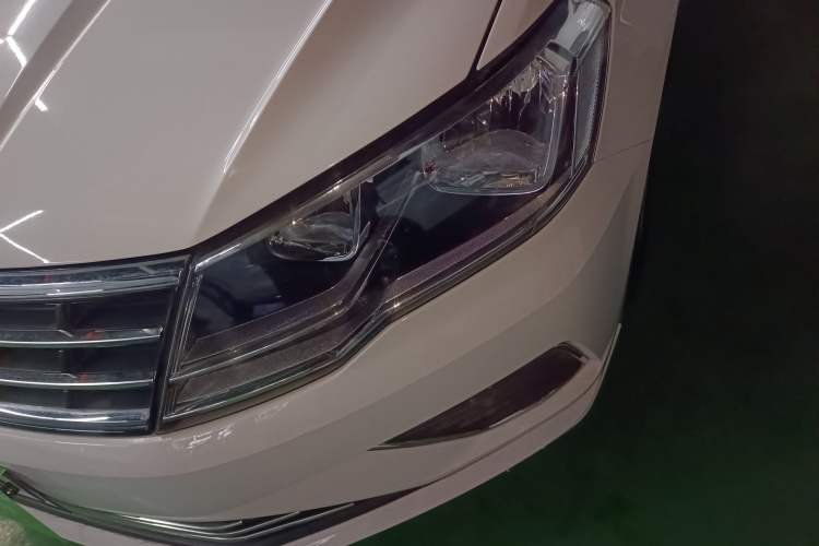 Used Volkswagen Jetta 2017 1.5L Manual Fashion Edition