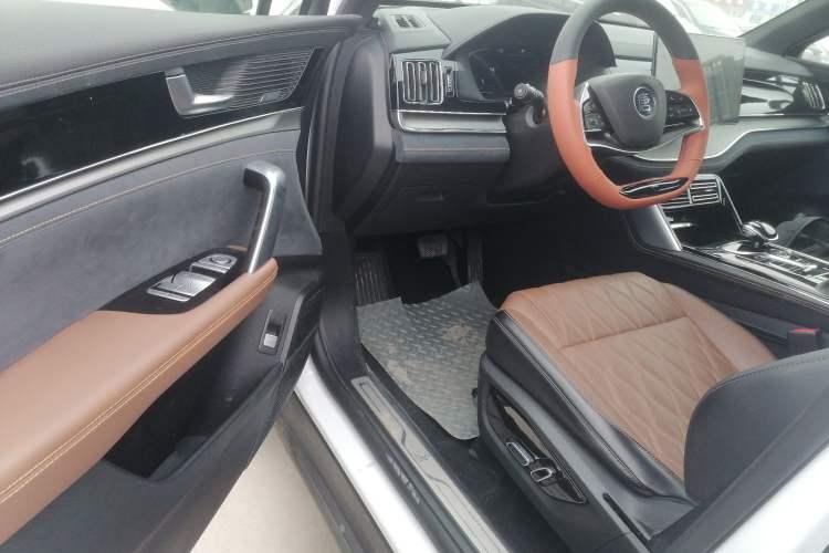 Used BYD Tang New Energy 2021 DM-i 112KM Prestige Model
