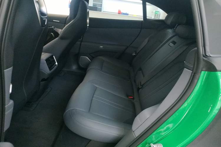 Used  YU7 2025 Ultra-Long Range Rear-Wheel Drive Version