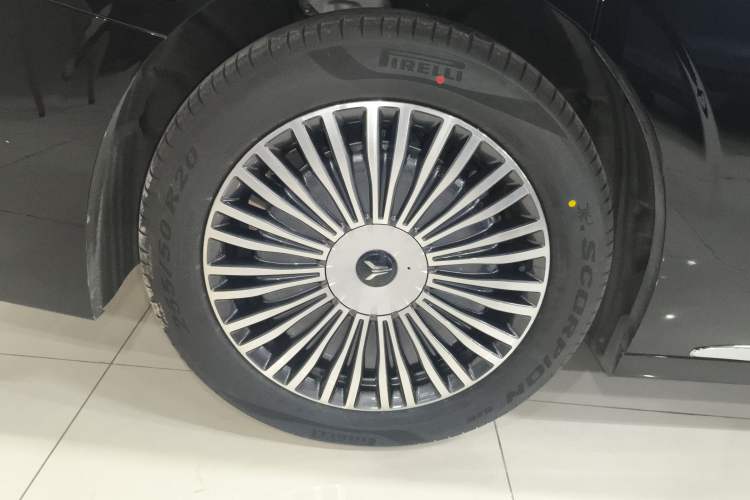 Used VOYAH Dream 2025 PHEV Four-Wheel-Drive Flagship Version – Qiankun Edition