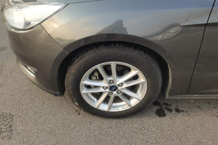 Used Ford Focus 2015 Sedan 1.6L Automatic Trend Model