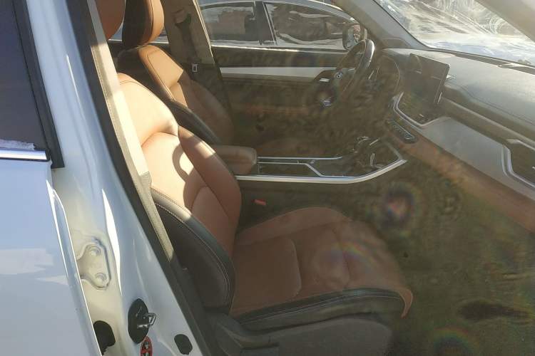 Used Geely Auto Vision X6 2020 1.4T CVT Luxury Edition
