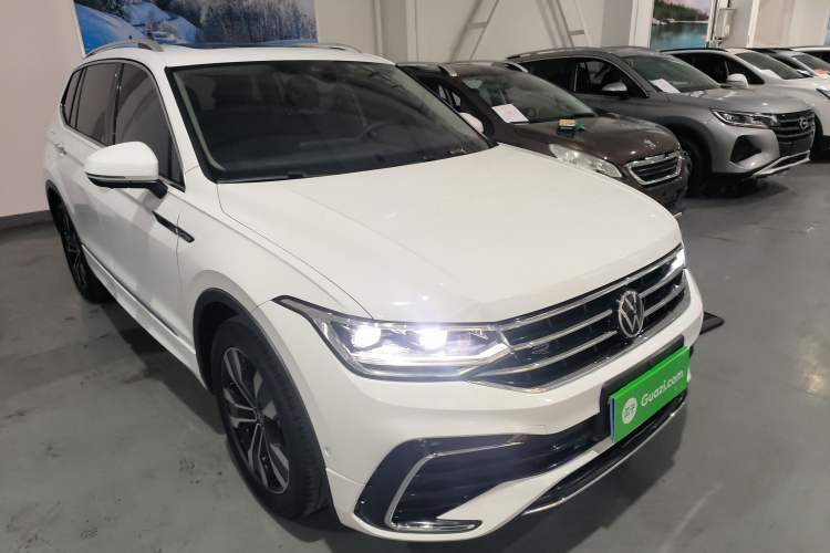 Used Volkswagen Tiguan L 2023 330TSI Automatic Two-Wheel Drive R-Line Enjoyment Edition