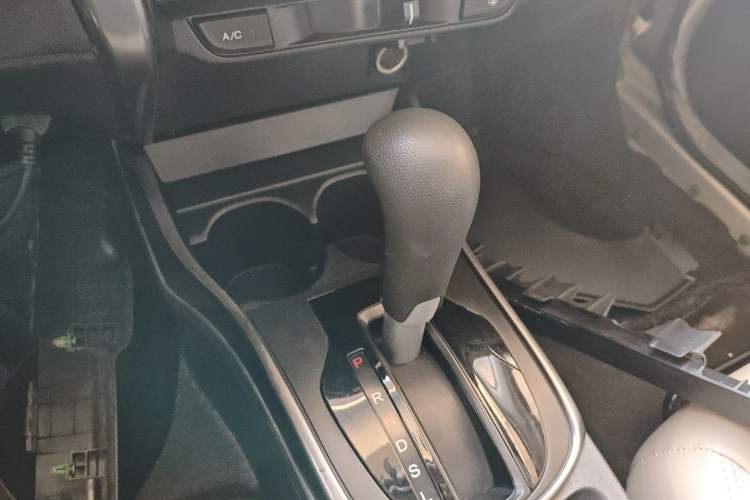 Used Honda Greiz 2016 1.5L CVT Classic Edition
