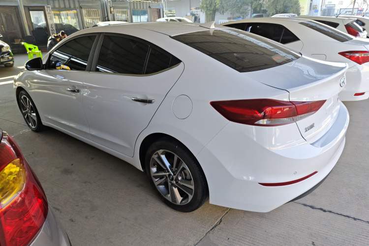 Used Hyundai Elantra 2016 1.6L Automatic ZhiXuan – Elite Version
