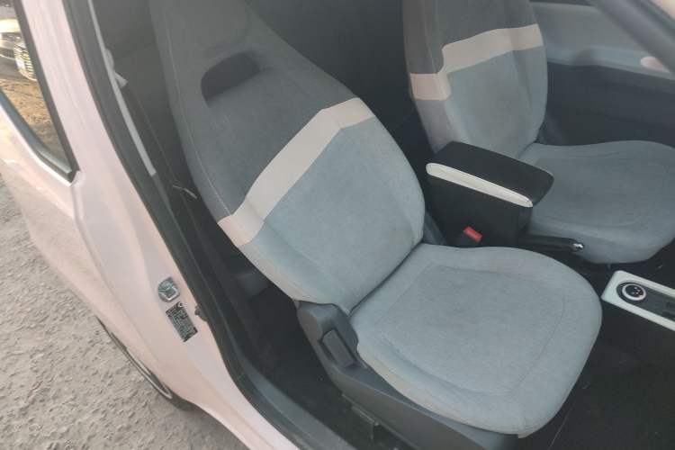 Used Wuling Hongguang MINIEV 2021 Macaron Fashion Model Lithium Iron Phosphate