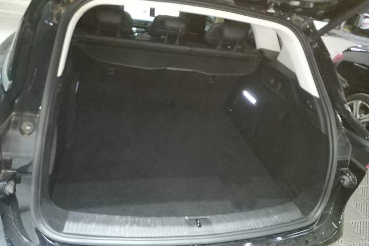 Used VOYAH FREE 2021 Four-Wheel Drive Standard Range-Extended Exclusive Luxury Package