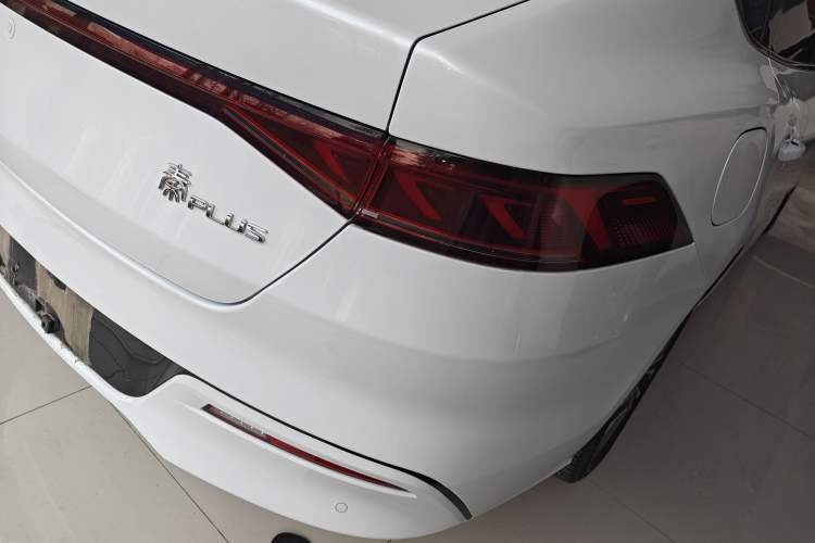 Used BYD Qin PLUS 2024 Honor Edition EV 510KM Leading Model
