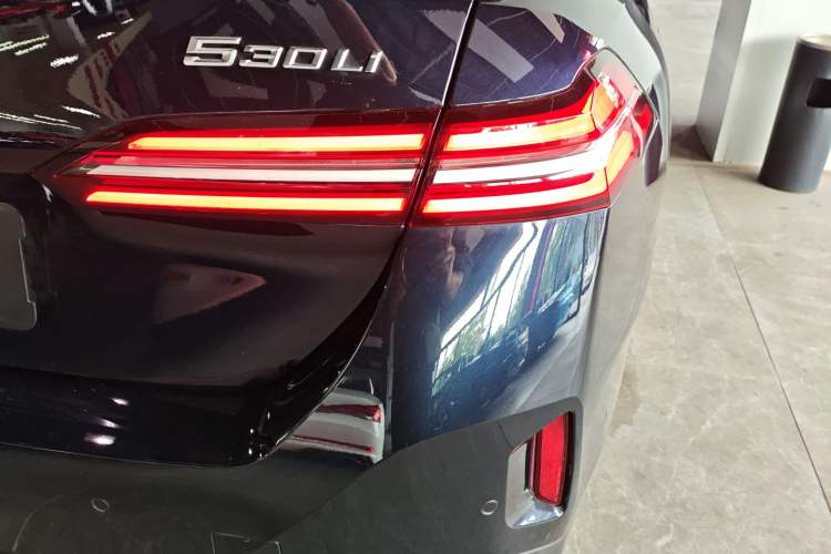 Used BMW 5 Series 2025 530Li Leading Model M Sport Package
