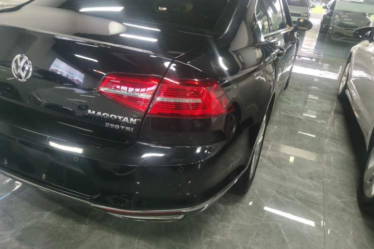 Used Volkswagen Magotan 2018 Facelift 380TSI DSG Luxury Version
