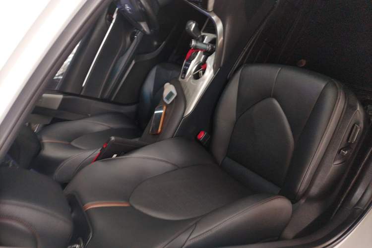 Used Toyota Camry 2019 Dual-Engine 2.5 HG Luxury Edition China VI Standard