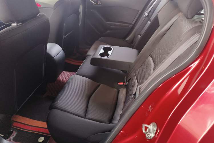 Used Mazda Mazda 3 Axela 2014 Sedan 1.5L Automatic Luxury Model
