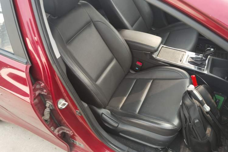 Used Hyundai Mistra 2014 1.8L Automatic Smart GLS
